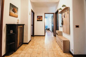 Interior - Ortensia - Lakeside srl L&B (Meina)