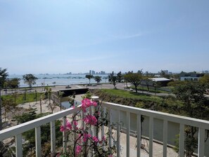 Property grounds - Thanh Ha Apartment (Danang)