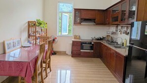Unclassified image, 4 of 175, button - AN Apartment (Son Tra)