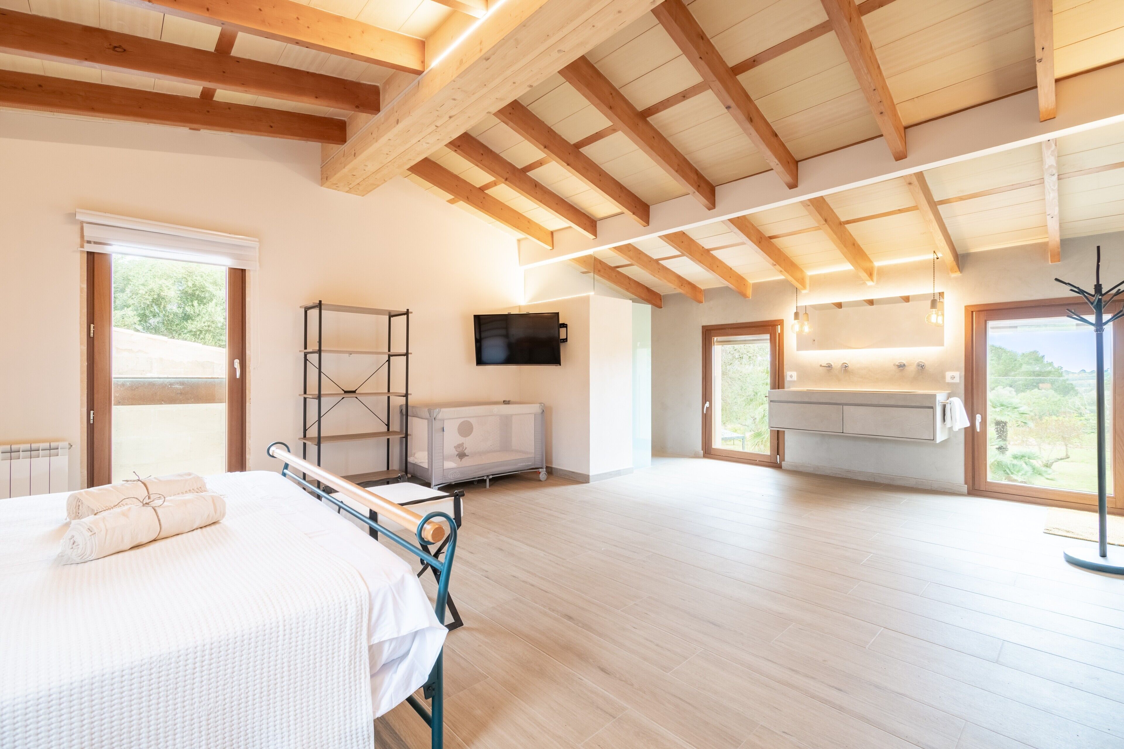 5 slaapkamers, wifi, beddengoed
