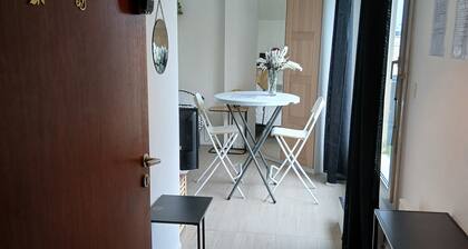 Cosy studio terrace in Chartres