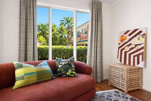 Sophisticated Urban Sanctuary Style Meets Conven