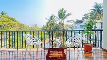 Villa Confort, varias habitaciones, balcón, vistas a la ciudad | Jardines del alojamiento
