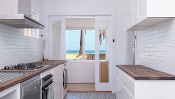 LÀgenhet Deluxe - havsutsikt | Eget kök