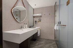 Bathroom - Wanda Moments Hotel Jingshan (Jingmen)
