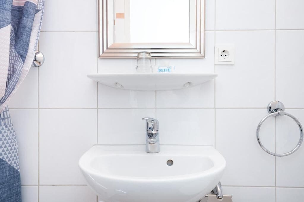 Chambre Simple Économique | Salle de bain