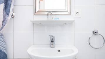 Chambre Simple Ăconomique | Salle de bain