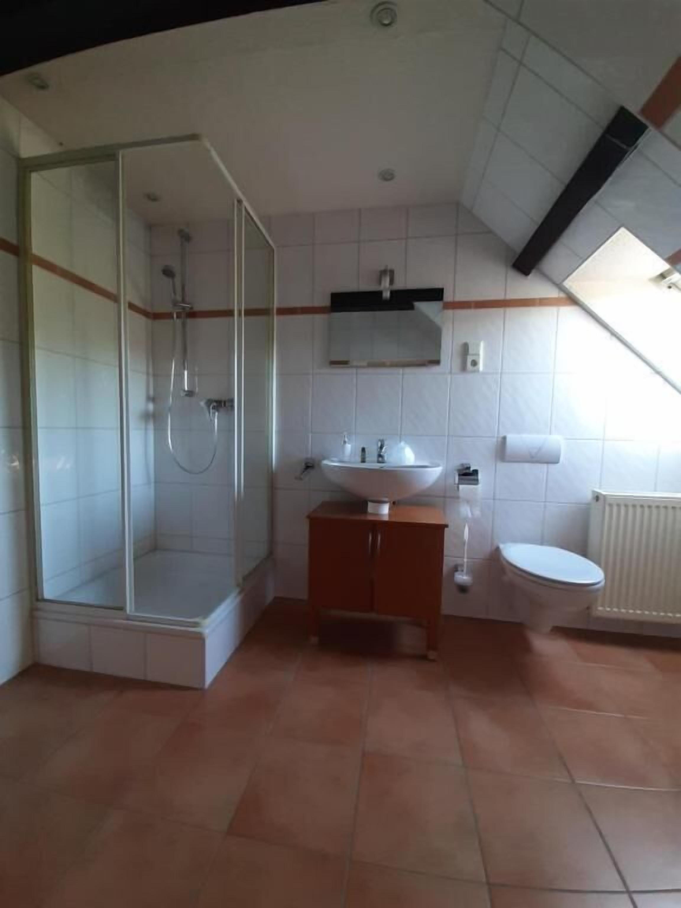 Standard-Einzelzimmer, Gartenblick | Badezimmer