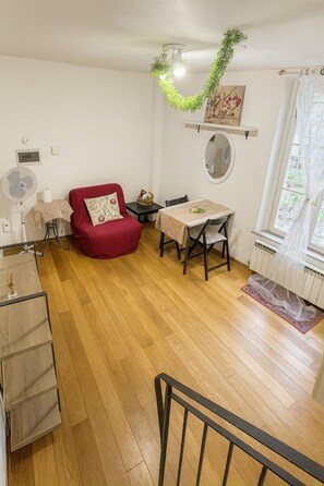 Interior - Charming Studio Apartment in Lucca in the Historic Center - BanStay (Lucca)
