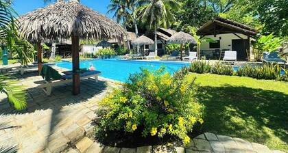 Bungalow double, avec piscine, jardin tropical, restaurant & bar - Hibiscus