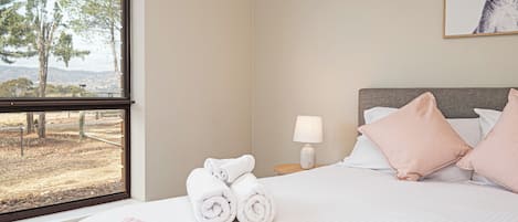 Premium Villa, Patio, Hill View