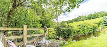 Yr Pandy
a beautiful barn conversion nestled within the Snowdonia National Park