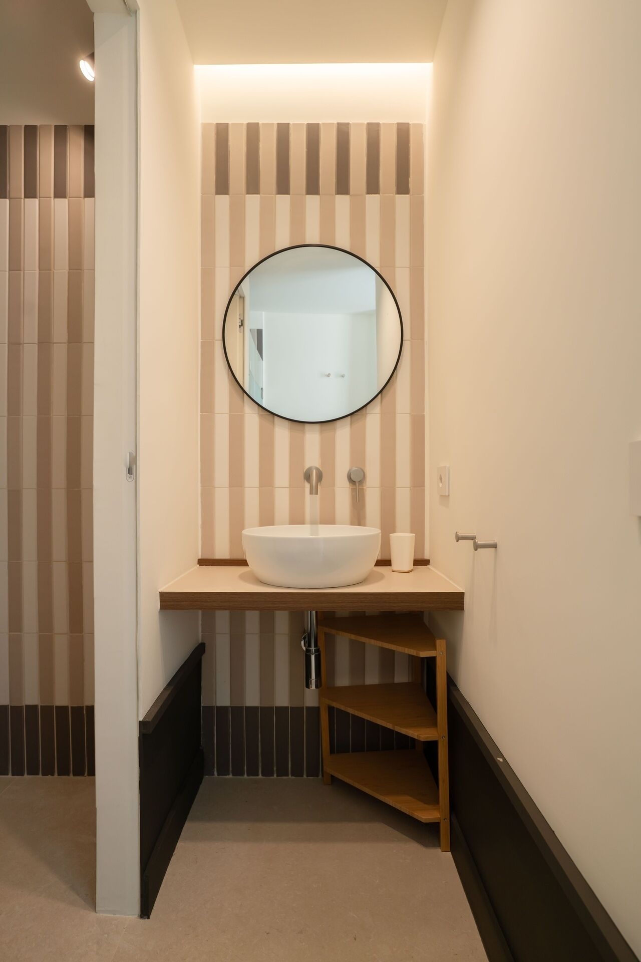Kamar Double atau Twin | Kamar mandi | Bathtub, pengering rambut, handuk, dan sabun