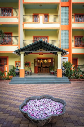 Exterior detail - Indy Suites Candolim (Candolim)