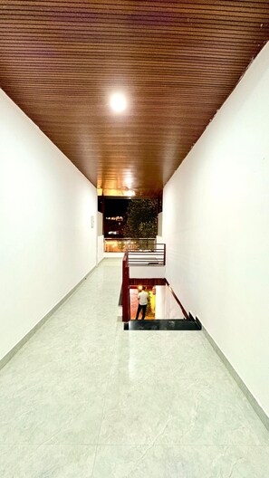 Lobby - Devora Resort (Rishikesh)