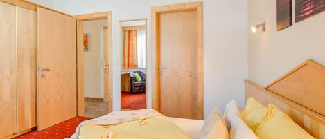 Classic Apartment, 4 Bedrooms