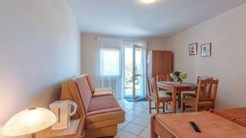 Triple Room | Living area