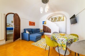 Dining - Casa Bouganville (Positano)