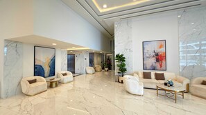 Standard Apartment, 1 Bedroom | Lobby