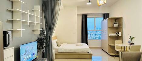 Studio Premier, quang cảnh thành phố | Bộ trải giường bằng vải cotton Ai Cập, bộ đồ giường cao cấp, minibar