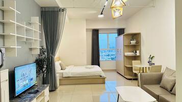 Premier Studio, City View | Interior