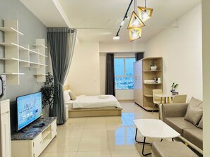 Premier Studio, City View | Interior - SS Home Sunrise City Premium (Ho Chi Minh)