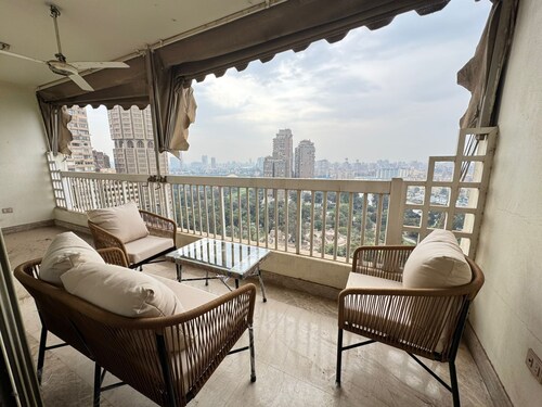 4 Bedrooms Apt. Zamalek-Mynt Hospitality