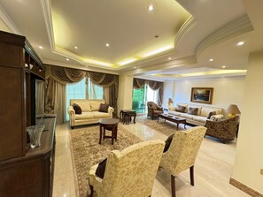 Living area - 4 Bedrooms Apt. Zamalek-Mynt Hospitality (New Cairo)