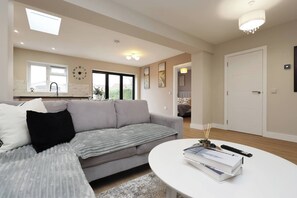 Maison, 5 chambres | Salle de séjour