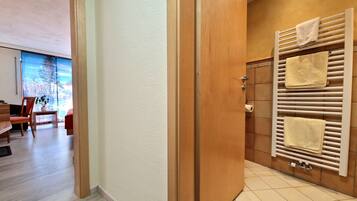 Comfort Plus Zimmer | Badezimmer