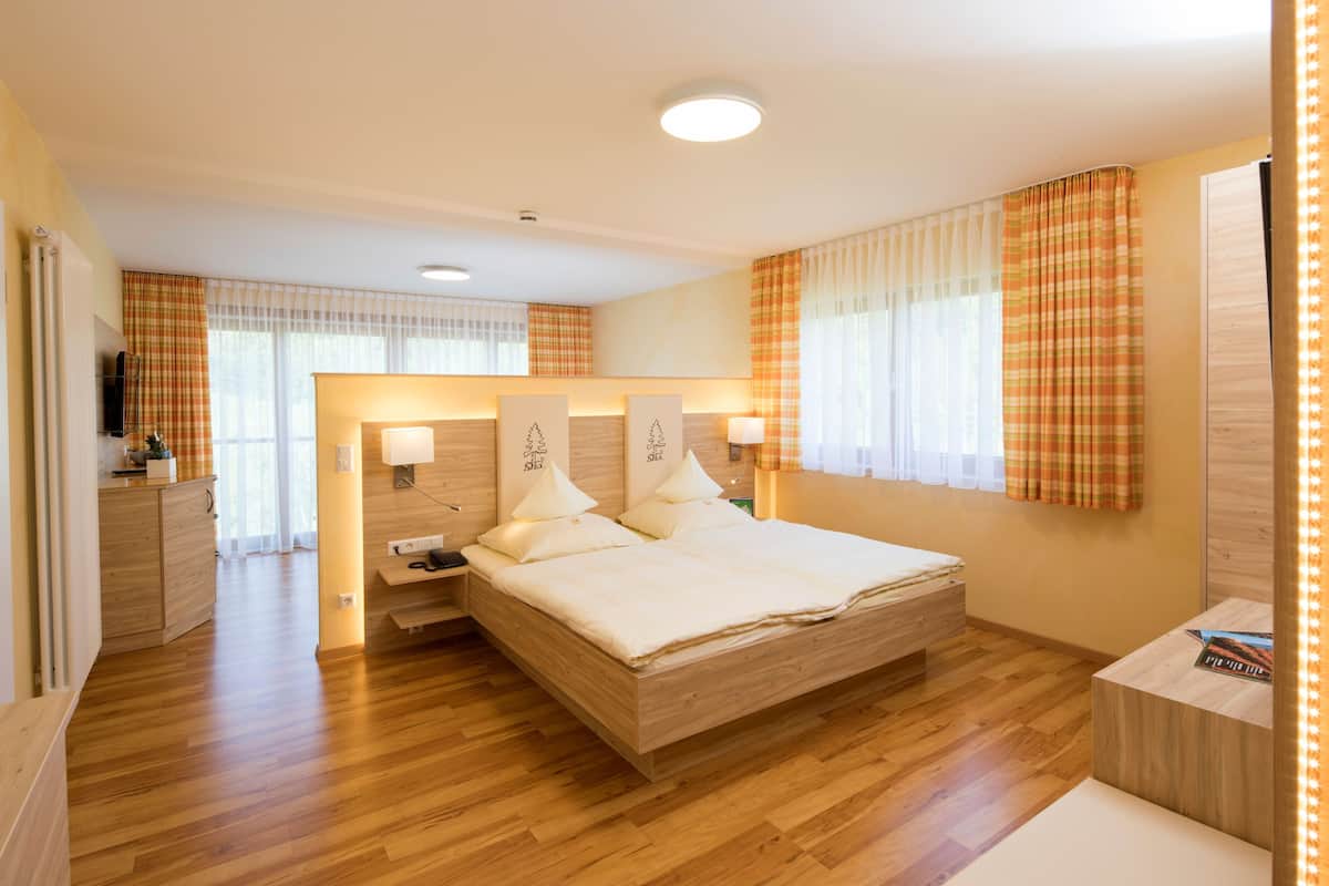 Superior Suite B | Két bảo mật tại phòng, bàn, truy cập Internet không dây miễn phí 