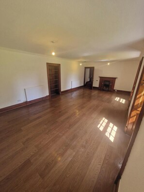 Interior - Newmill Farm (Perth)