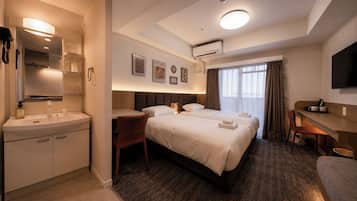 Kamar Twin Comfort, balkon, pemandangan kota | Selimut bulu angsa, meja kerja, dan Wi-Fi gratis