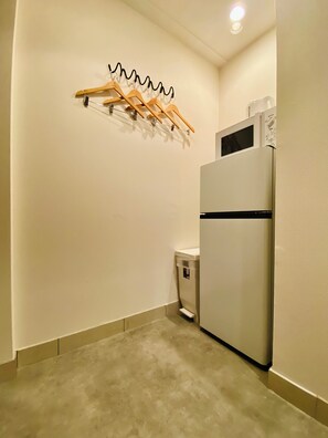 Comfort Twin Room, Balcony, City View | Interior