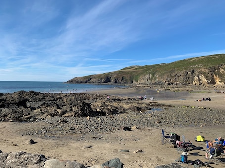 Beach. Pen y Graig - The Loft B&B