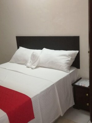 Deluxe Double Room | Free WiFi, bed sheets - Kisiwa Boutique Hotel Mombasa (Mombasa)