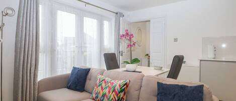 บริเวณนั่งเล่น