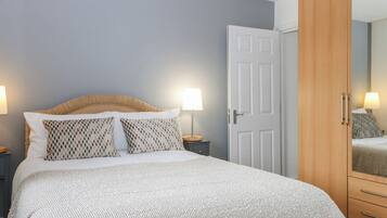 2 bedrooms, individually decorated, individually furnished, free WiFi
