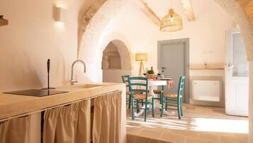 Suite | Dining