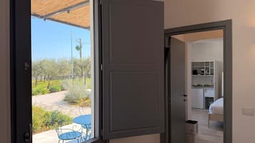 ์คํ ๋ค๋ ์ฟผ๋๋ฃธ, ํํฐ์ค