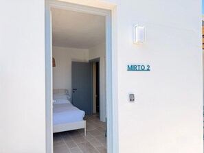 Standard Quadruple Room, Patio | Iron/ironing board, free WiFi - Borgo Cucumo (Castellana Grotte)