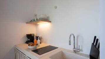 Deluxe-Doppelzimmer, Terrasse, Poolblick | Eigene KĂŒche