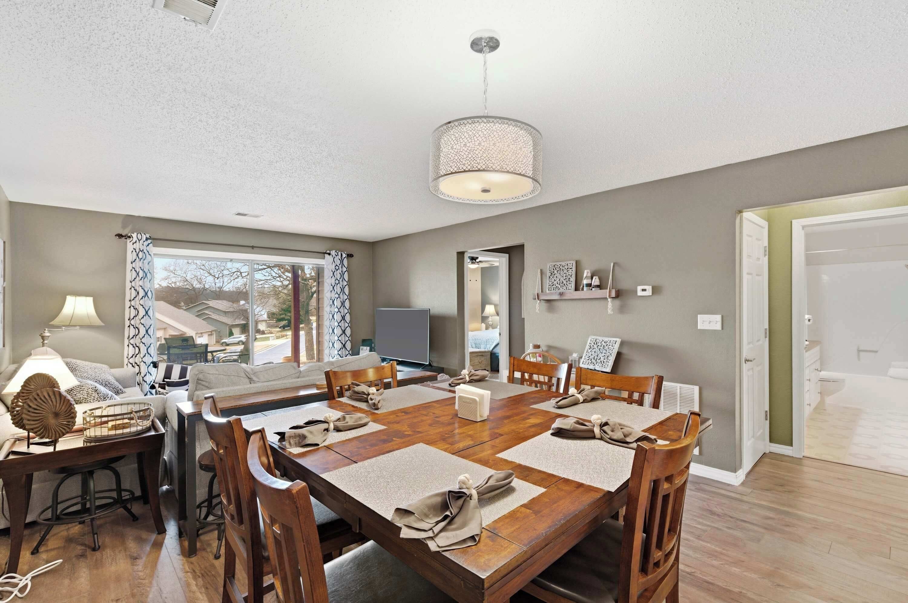 Condo, Multiple Beds, Patio, Garden View (Twin Lakes Getaway) | Dining