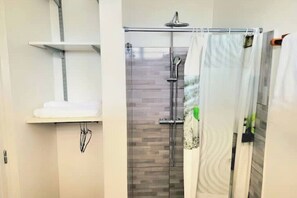 Bathroom - Studio Natura Whole apartment - West Taiarapu, French Polynesia (Taiarapu-Ouest)