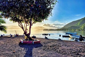Beach - Studio Natura Whole apartment - West Taiarapu, French Polynesia (Taiarapu-Ouest)