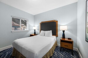 2 bedrooms, iron/ironing board, WiFi, bed sheets - 2BR Riverside Condo - Pool, Hot Tub, Game Room (Estes Park)