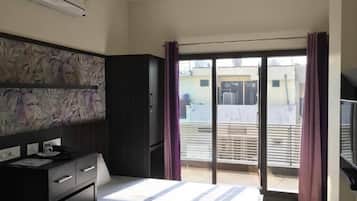 Twin Room, Balcony, Garden View