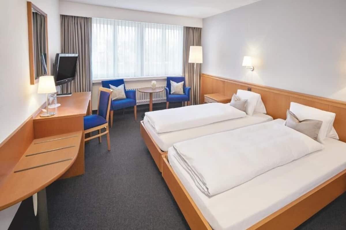 Phòng, quang cảnh sông