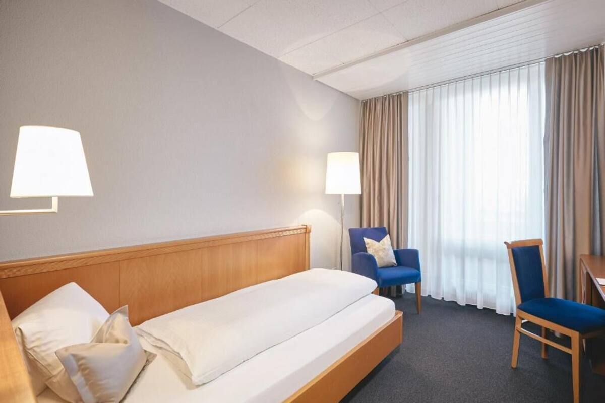 그랜드 싱글룸, 발코니, 강 전망