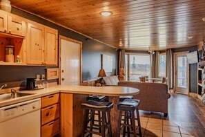 Interior - Northwoods At The Lodge Two Bedroom Suite (Two Harbors)